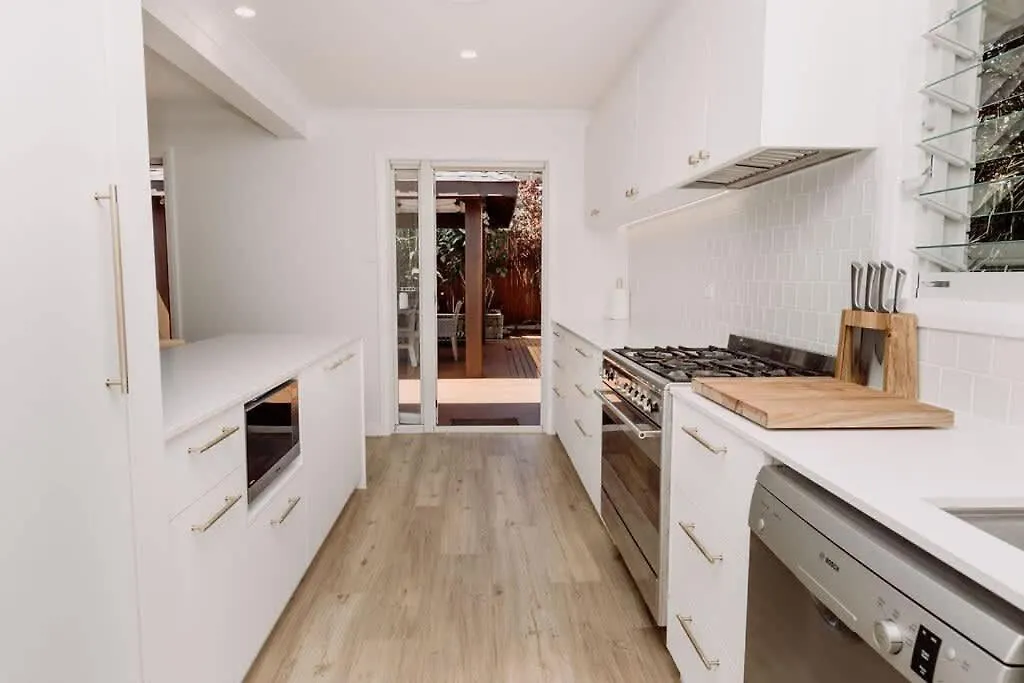 'Wrigley House' - Pool Jaccuzi Dog Friendly Villa Maroochydore 0*,  Australia