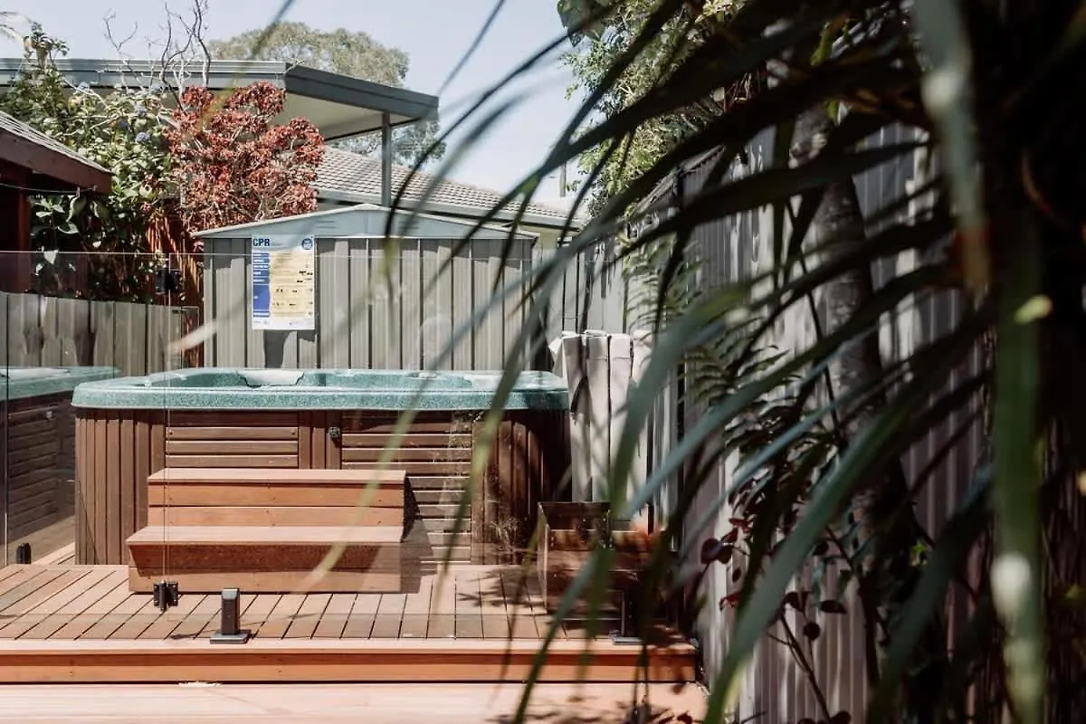 'Wrigley House' - Pool Jaccuzi Dog Friendly Villa Maroochydore 0*,  Australia