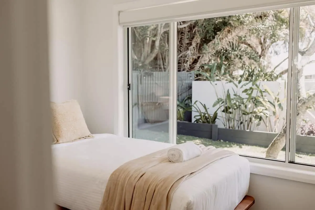 'Wrigley House' - Pool Jaccuzi Dog Friendly Villa Maroochydore