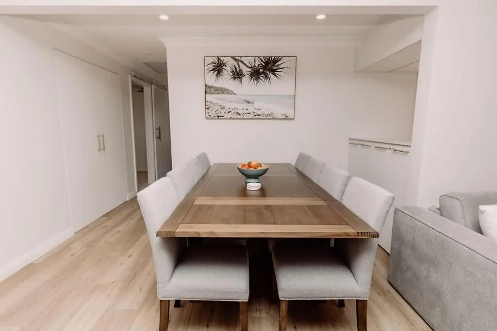 'Wrigley House' - Pool Jaccuzi Dog Friendly Villa Maroochydore